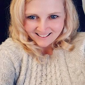 Meet your Posher, Brenda